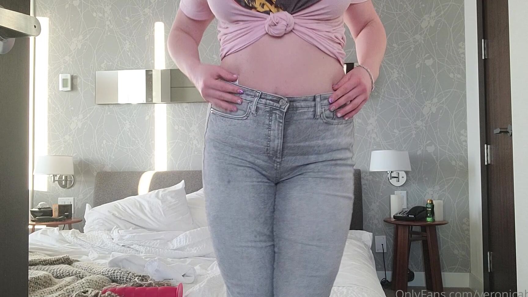 veronicablake-09-01-2021-2005194392-me-at-my-most-milfyness-i-am-editing-a-video-up-for-you-all-right-now-but-this-clip-ju