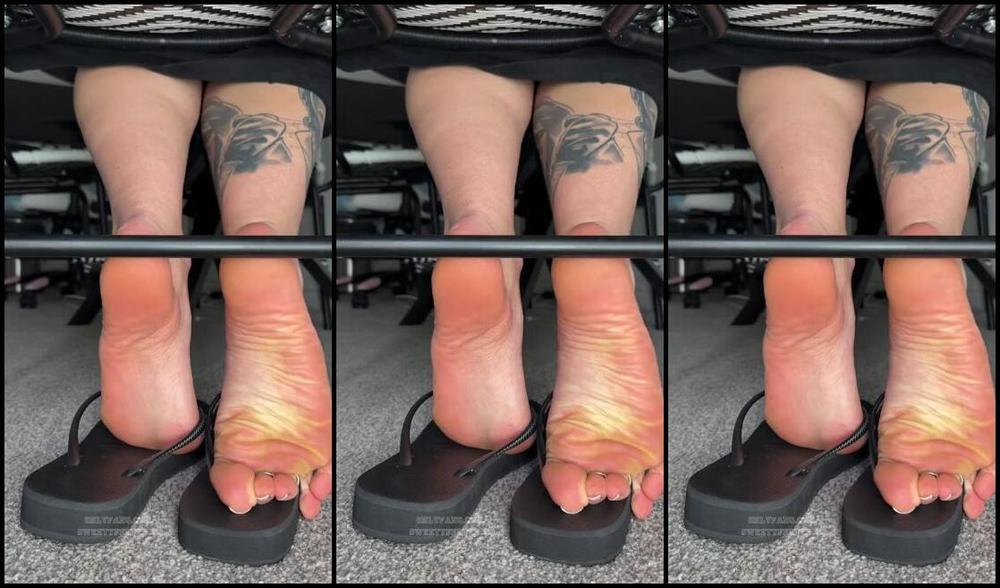 Kam Sweetyfeetys 03 01 30 2025 Onlyfans Video Oh You Dropped Something You Might As Well Stay There Pod The Chair And Watch 7Zb1 Op1