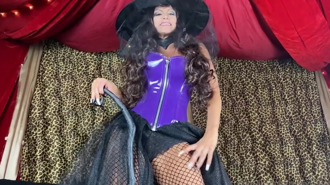 Brittany Andrews Nicknamed Brittany Andrews 10 31 2020 Onlyfans Video I Put A Spell On You Sluts And Now Youre All Mine In This Sexy Halloween Video Plx