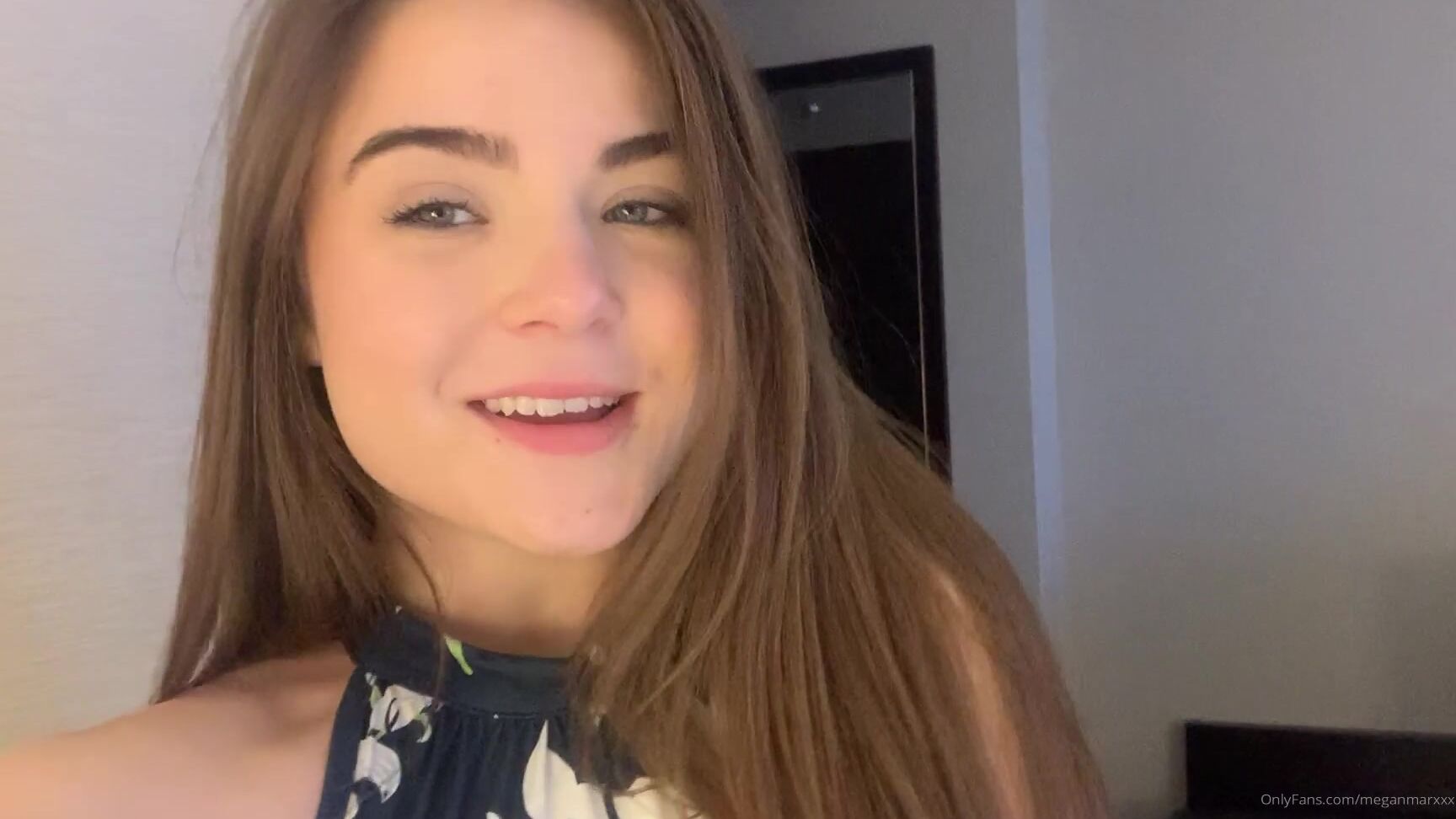 2019 11 08 83219439 Peek A Booty