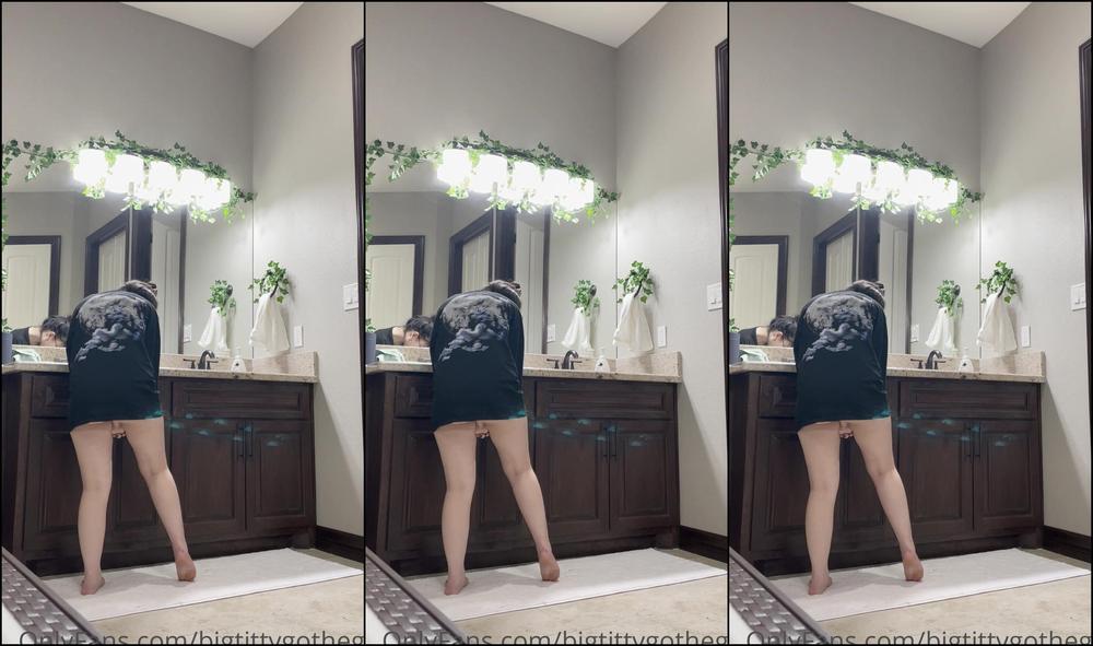 Bigtittygothegg Making A Mess Of Myself Before My Shower