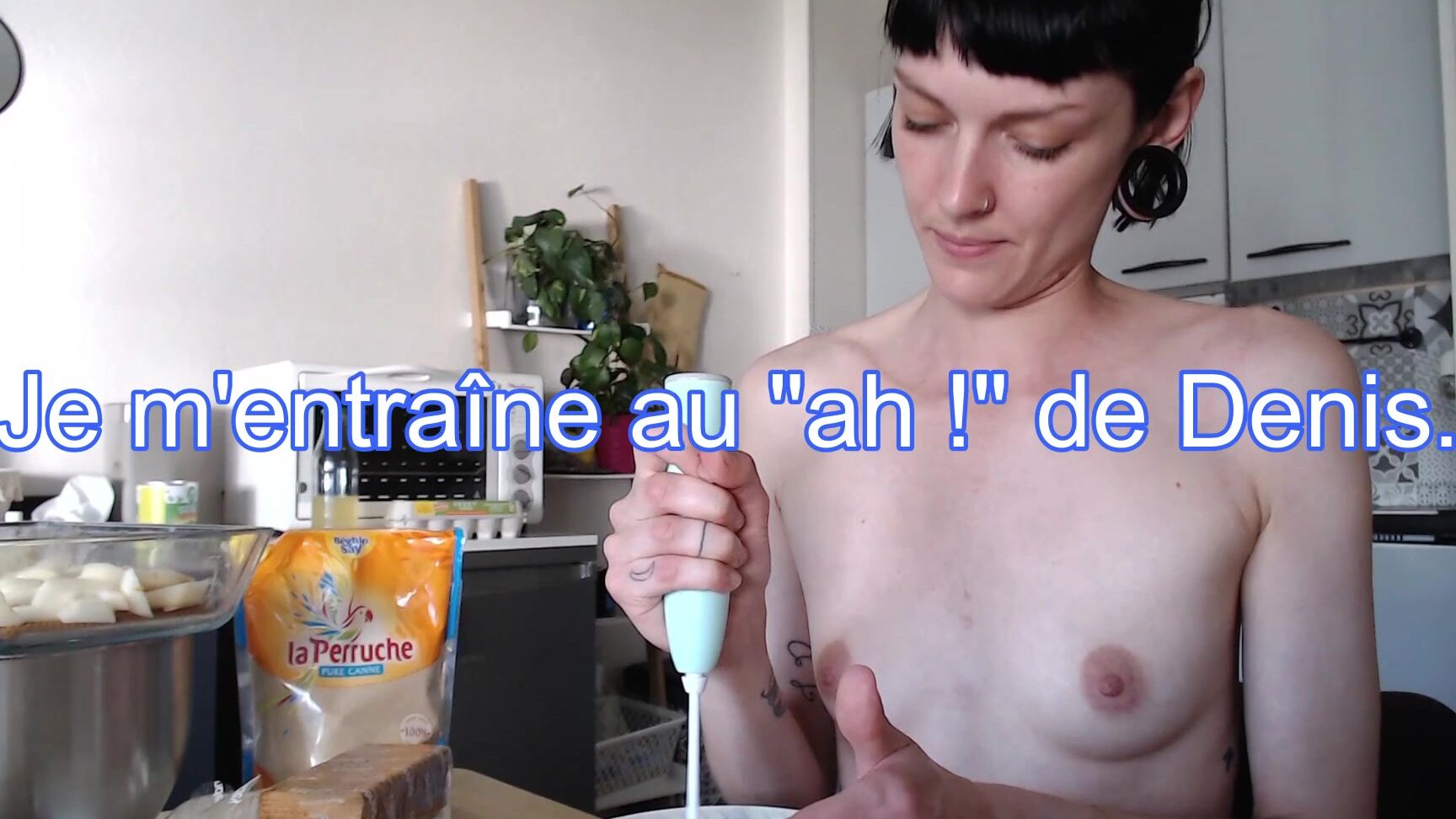 xminakali-17-05-2022-2458323095-une-catastrophe-en-cuisine-mais-au-moins-j-suis-toute-nxe.-hihihihi