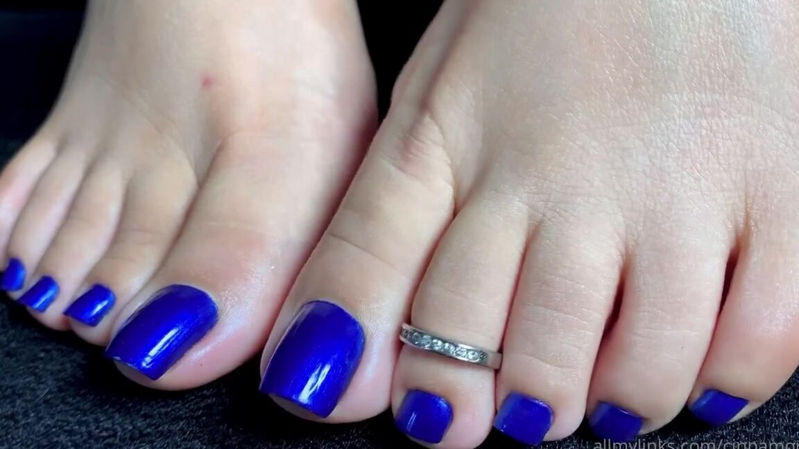 Goddess Cinnamon Aka Cinnamonfeet2 Onlyfans Love To Tease You With My Feet Tell Me Which Part Of The Video Gets Your D Hard And Ready For