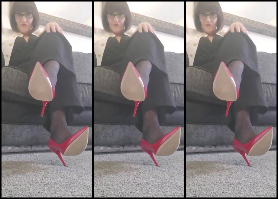 Miss B Nicknamed Missb52S Onlyfans 02 11 2023 Stepmother Needs Her Nylon Coverd Feet Rubbed When She Gets Home