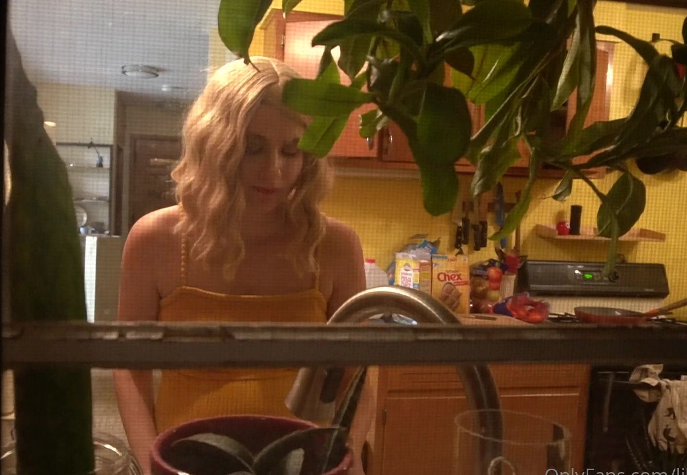 lillyvig-06-05-2021-2100572901-want-to-spy-on-me-then-watch-this-video