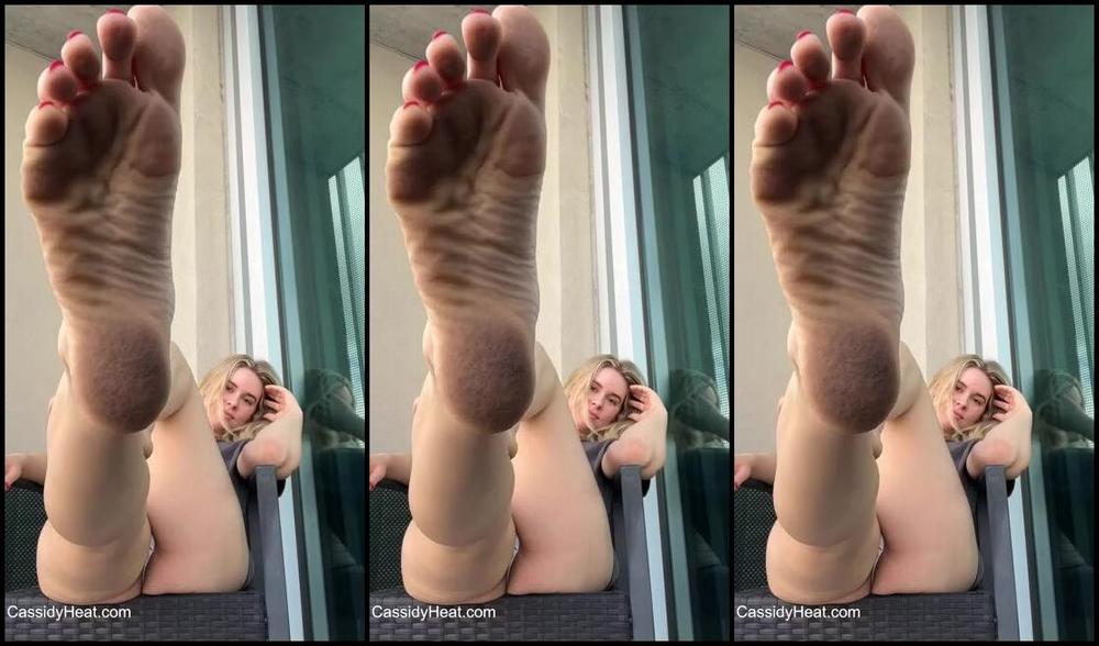 Cassidy Heat Feet Nicknamed Cassidyheatfeet Onlyfans Come Clean These Dirty Feet C