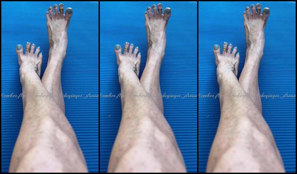 Thegingerdream Nicknamed Theginger Dream Onlyfans Yoga Mat Outside Avoiding Actually Exercising