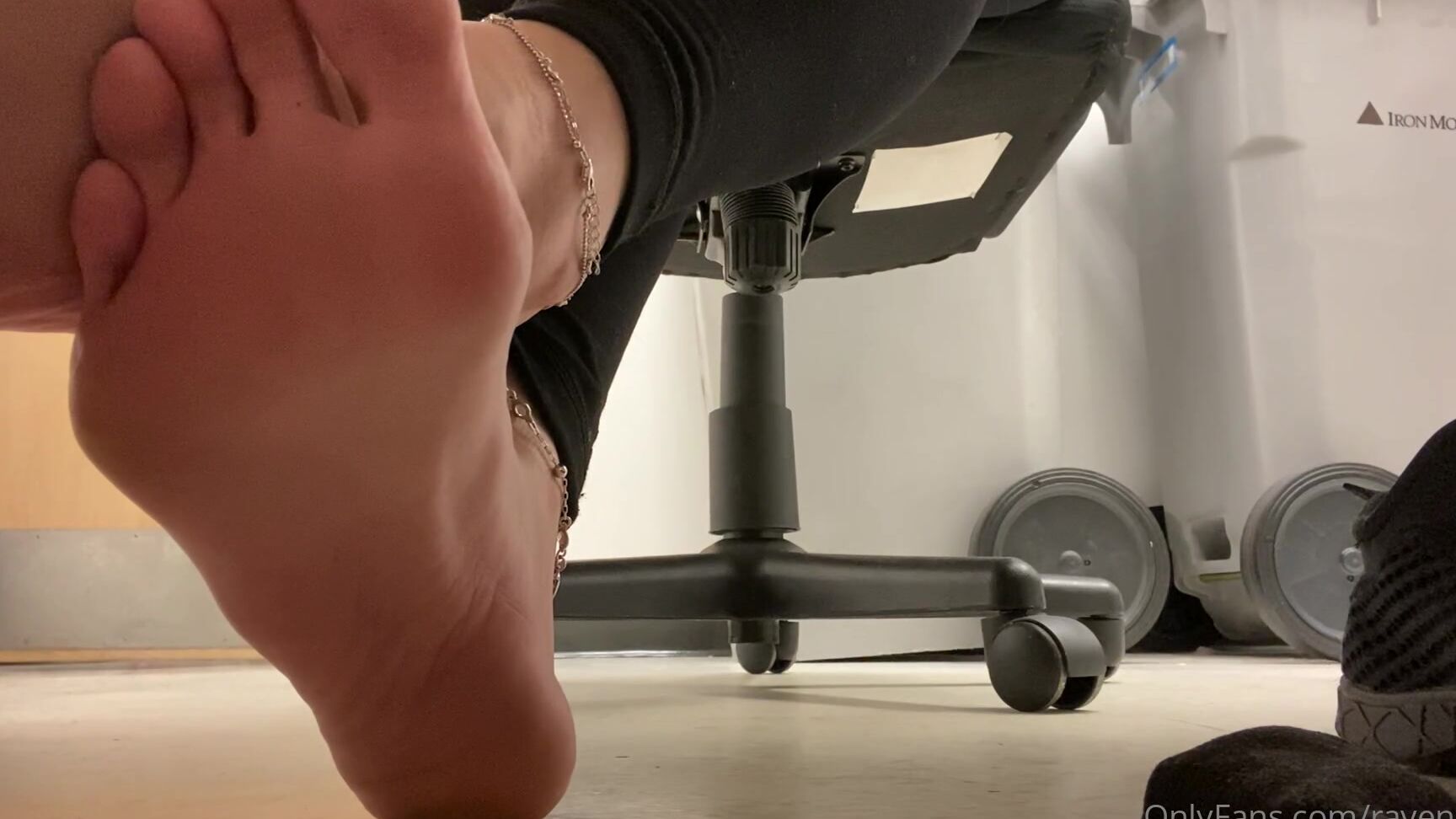 Ravensiryn I Seriously Need A Foot Slave To Keep Under My Desk At Work