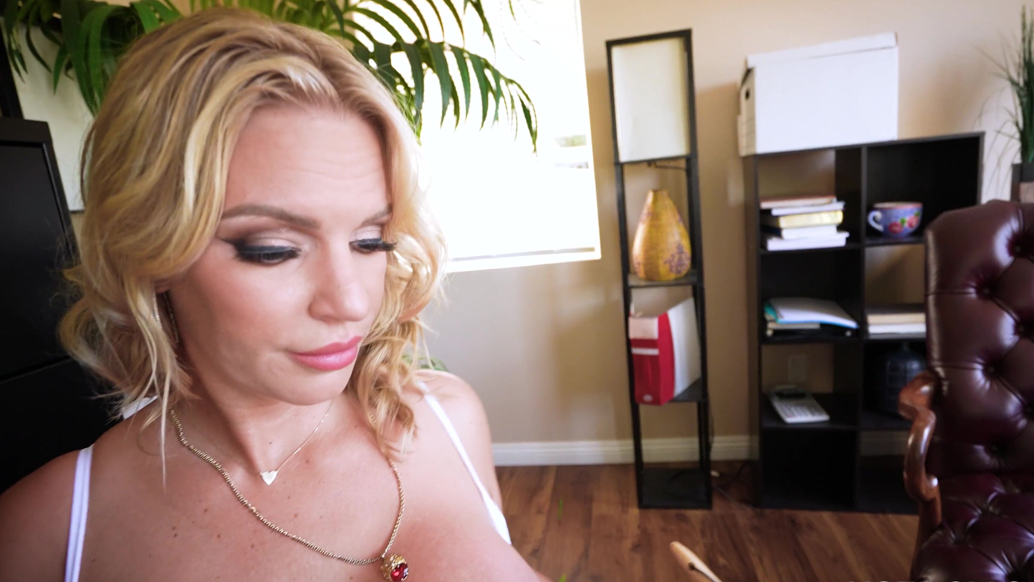 Hairy, POV, Blowjob, Posing, MILF, Straight Rachael Cavalli - Spick and Spank SiteRip