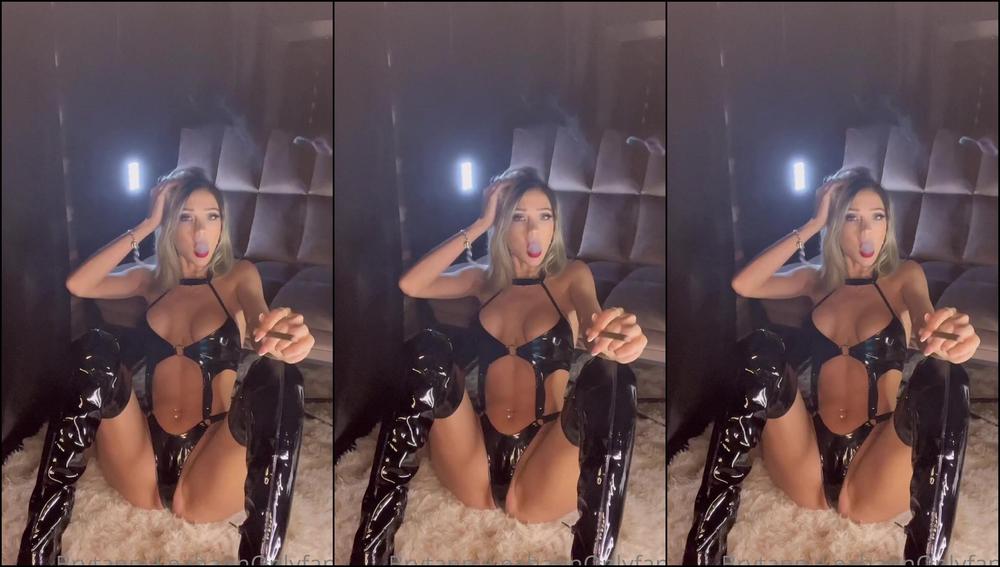 Justnitnee That S Right Your Naughty Girl Smoked A Black Mild