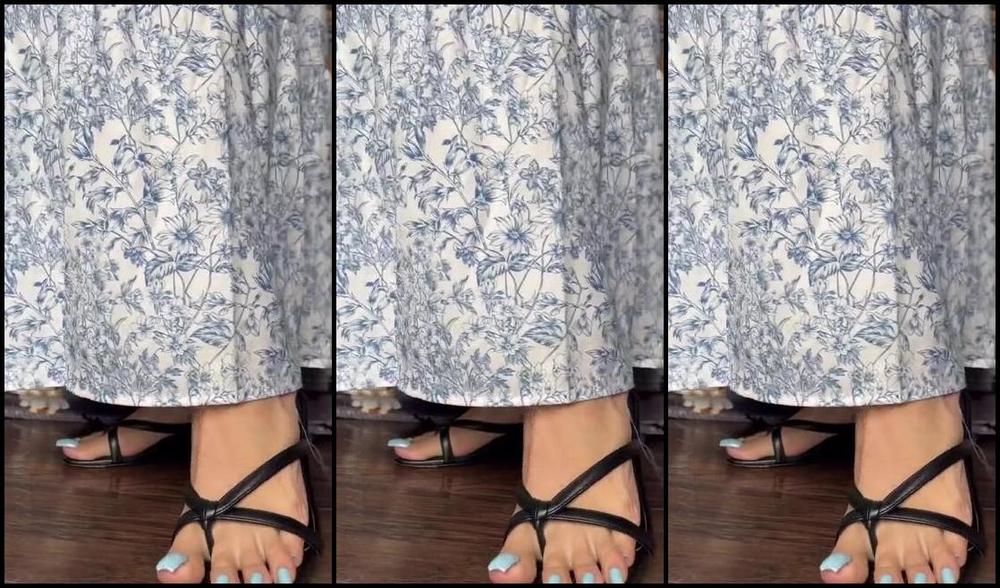 Greek Goddess Li Aka Greekli77 10 15 2024 Onlyfans Video Day 2 Of Showing You New Shoes I Bought In Greece