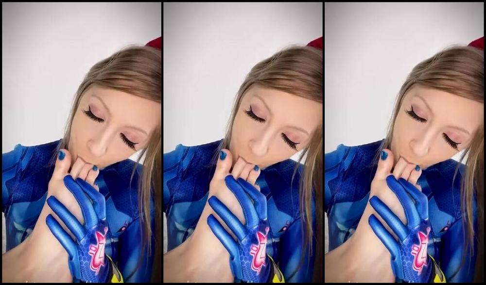 Xomistressmandi Onlyfans My Feet Taste Heavenly After Being Locked In My Sweaty Heels All Day This Is The Tamest Video Of