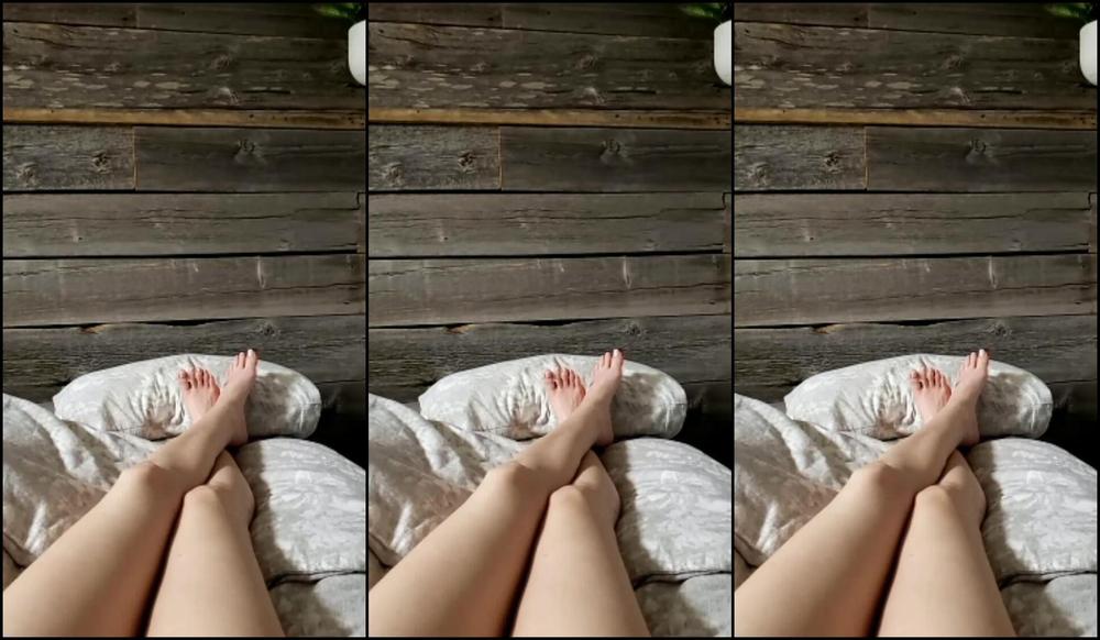 Toetallydevine Stream Started At Am Chill Nye Hangout In Bed