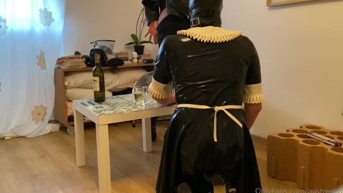 Mistress V Black Nicknamed Mistressvblack Onlyfans Sissy Training Do You Want To See This Full Video Give It A Like When I Reach 30 Likes I Will Post4