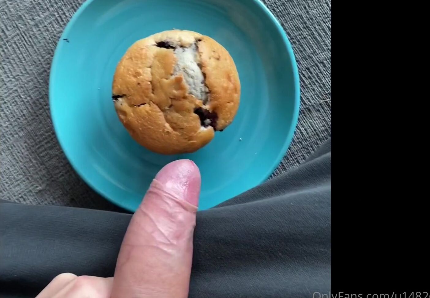 Bbarcher Made An Ooey Gooey Cum Muffin