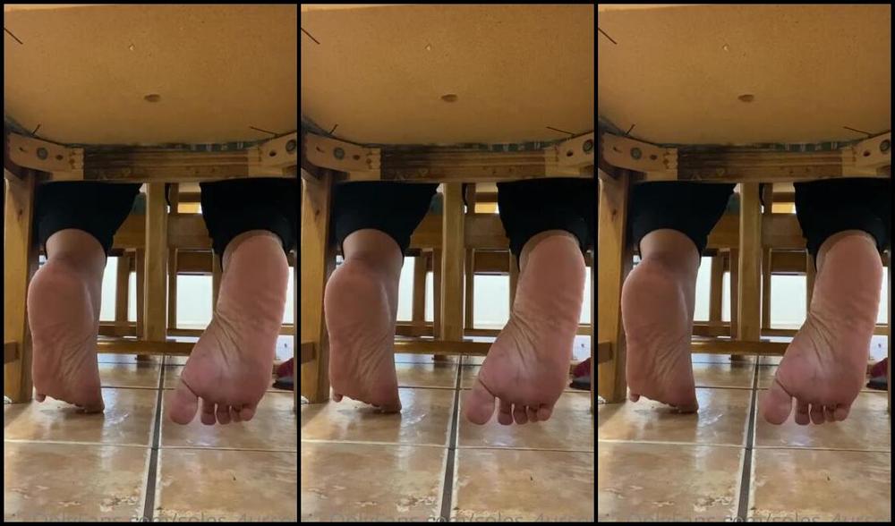 Goddess See Nicknamed Soles 4Ursoul Foot Fetish 02 25 2021 Onlyfans Video Ill Tell You When To Cum