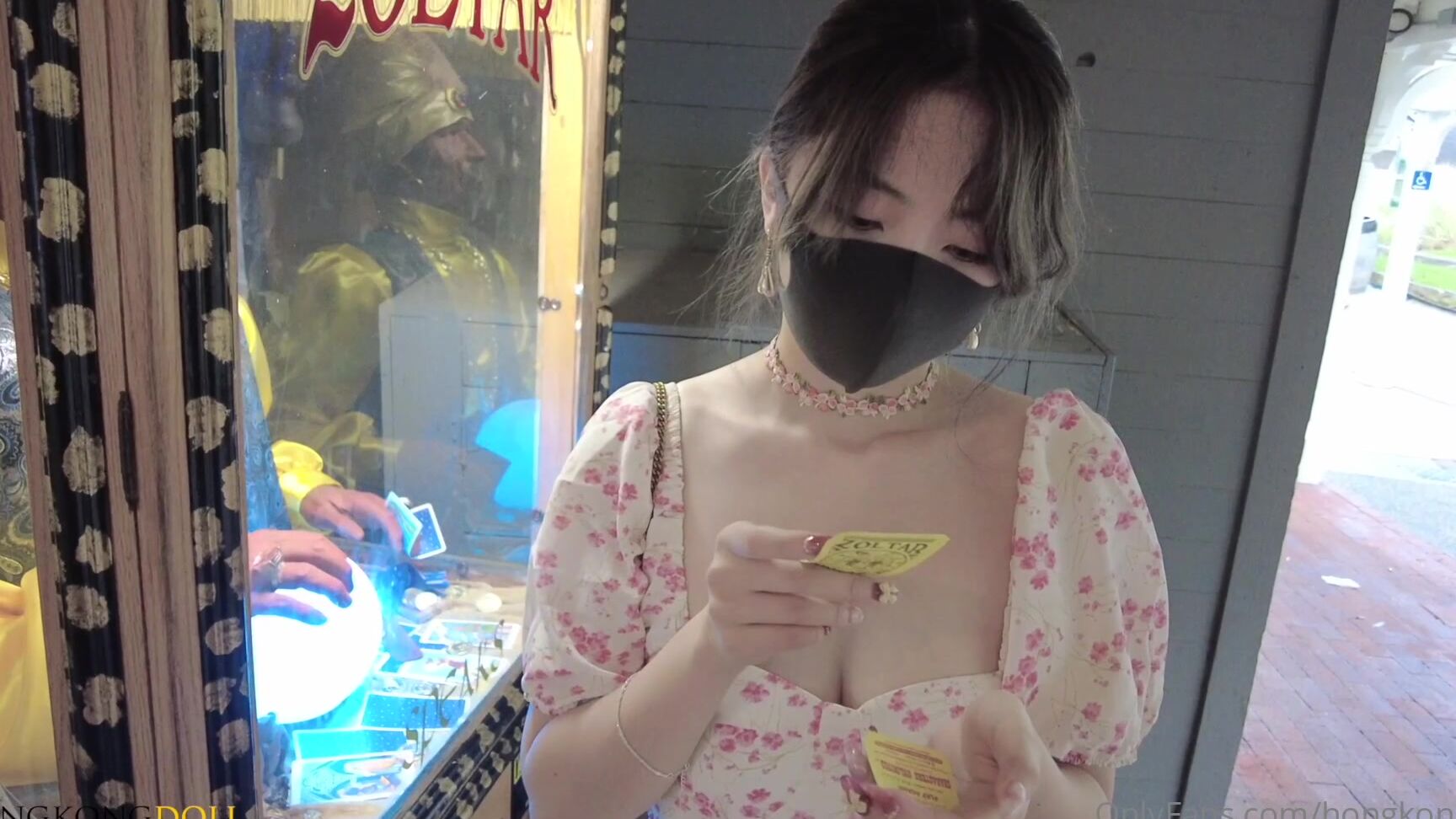 hongkongdoll-29-09-2021-2233348056