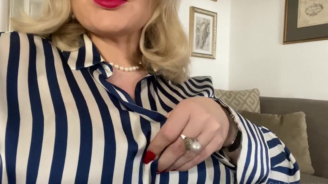 Miss Harriet Nicknamed Redtoes Onlyfans Happy Humpday Loyal Lovers Pets 16