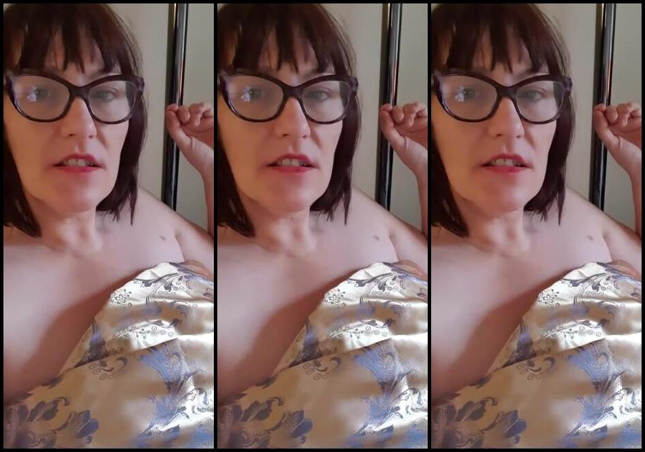 Miss B Nicknamed Missb52S Onlyfans 05 11 2021 Clean All This Mess Up Like A Good Cuck Should