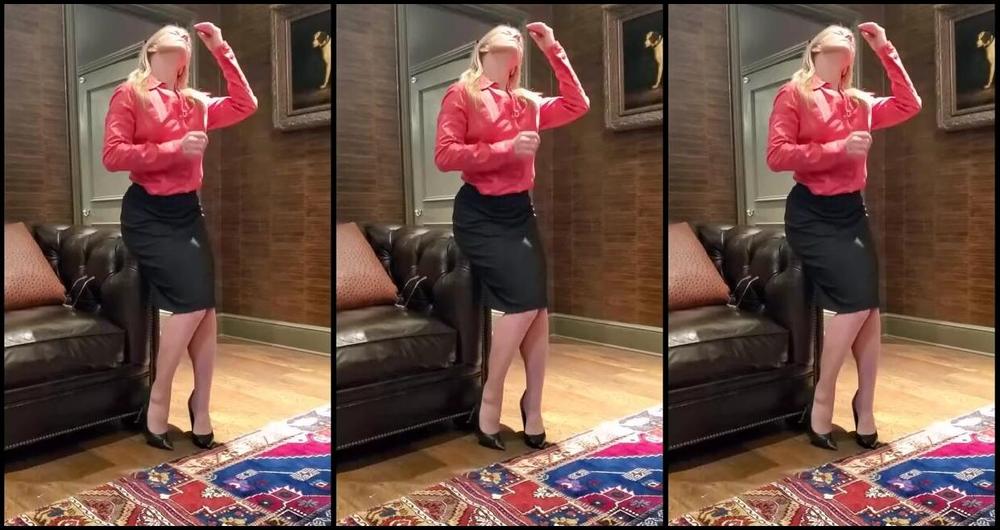 Claire Irons Nicknamed Claireirons Onlyfans Time To Get Out Of My Secretary Look And On To The Next Idea