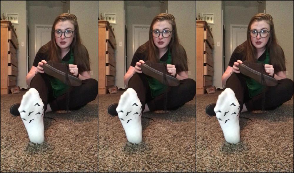 Freckled Feet Ever Wondered What A Baristas Shoes Socks Smell Like After A Shift Well Lemme Tell You