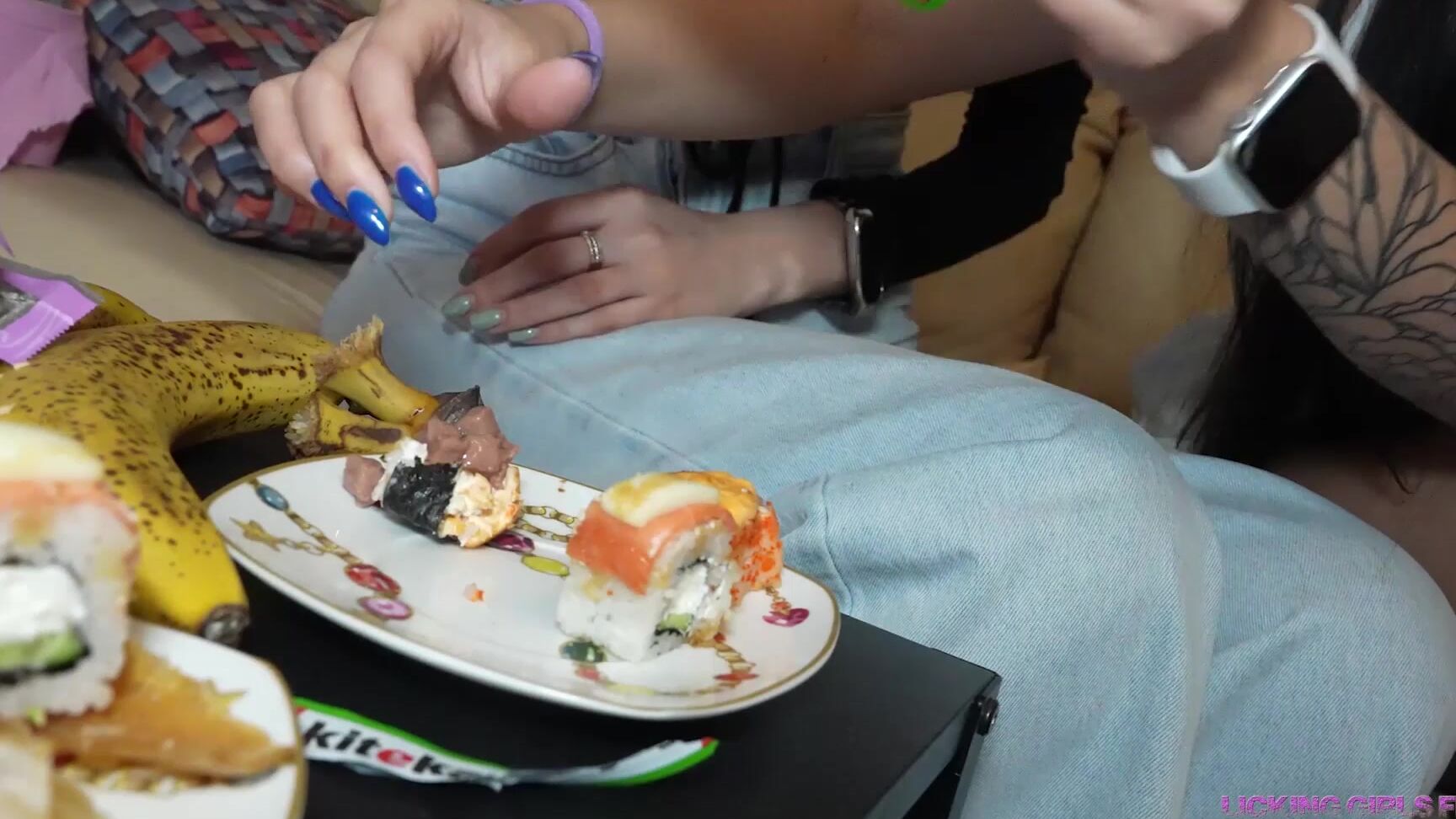 Licking Girls Feet - BIANCA and NICOLE - Chew this mess and guess right what you're eating Clips4Sale