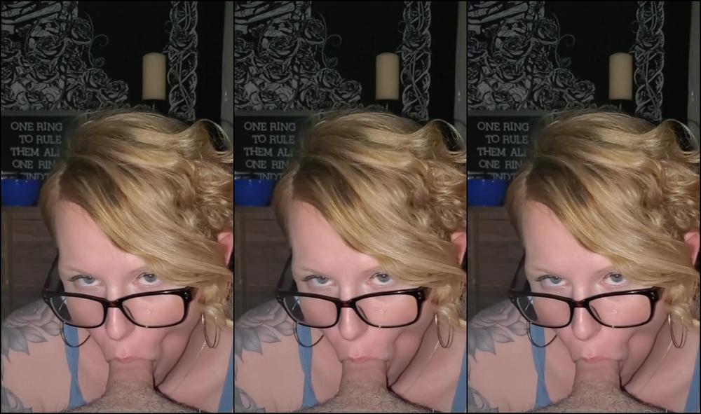 Strwberriebbxxx Late Night Squat Fuck Bj With Without Glasses With A Cumshot That Shoots All