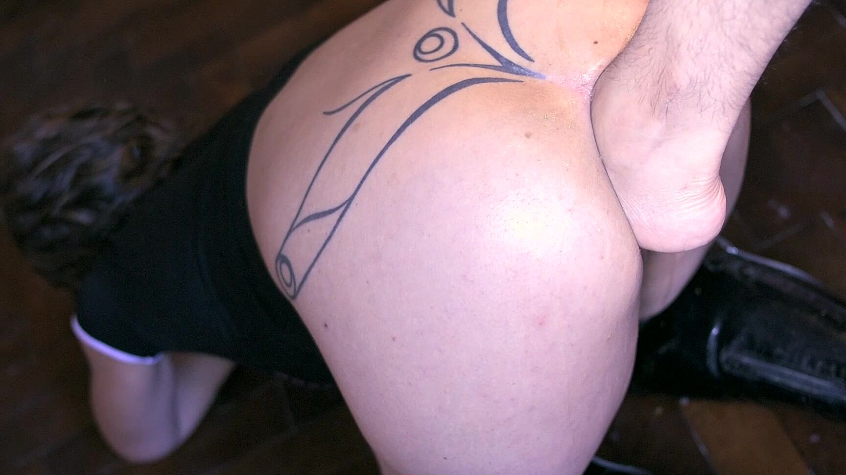 Gape, Foot Fetish, Odd Insertions, Anal Masturbation, Fisting argendana very deep big foot in my ass ManyVids