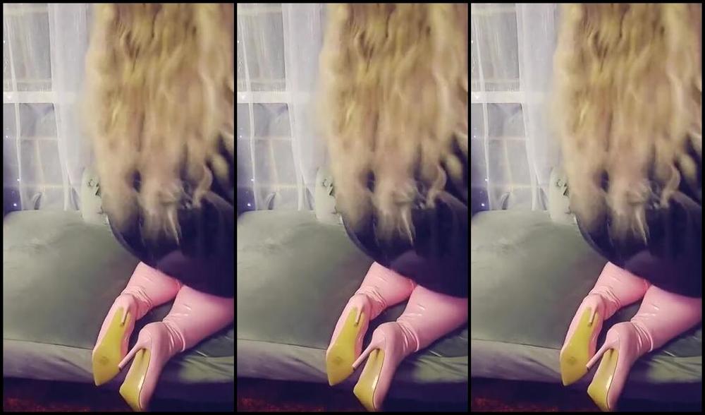 Miss Laura Nicknamed Mistresslaura11 Onlyfans The Ultimate Ass Amp Boot Tease Edge That Cock For Mistress And Fantasise About My Perfect