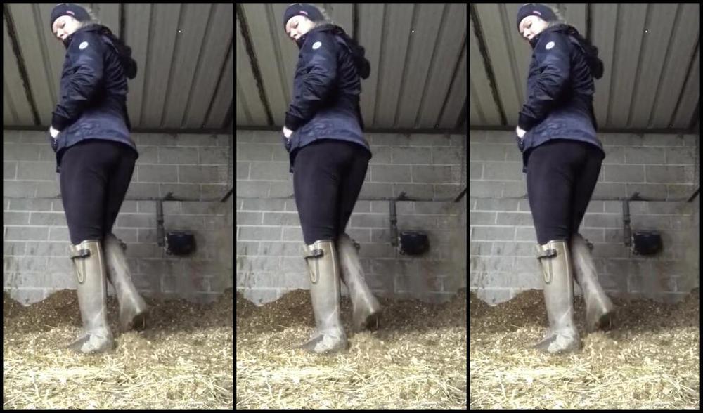 Mistress Athena Nicknamed Mistressathena Onlyfans Filthy Wellington Boot Fetish Outdoors And Talking Directly To You Follow Instructions Amp Listen Carefully