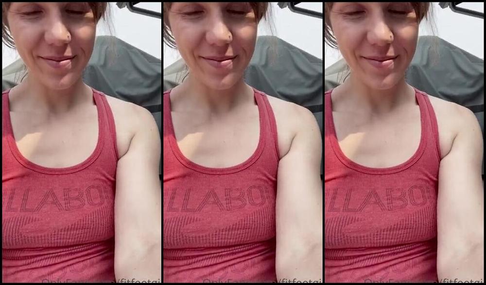 Nina Aka Fityoginina Onlyfans Saturday Diy Project My Furniture Is All Raw Teak From The 50 S It Needs To Be Oiled Yearly And 1