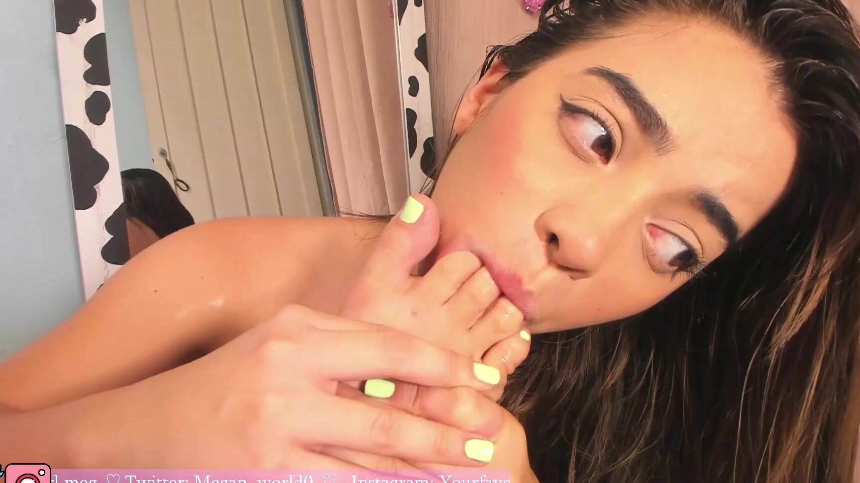 megan world March-04-2022 Feet Fetish