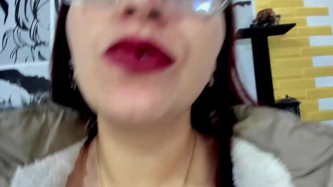 "Coconutsex" deepthroat, dildosucking, drool, roughsex, swallowingdrooling Reigning Majesty of Saliva manyvids