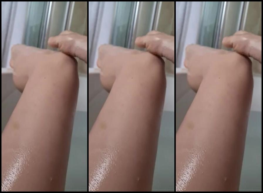 Ukmistressrose Nicknamed Theenglishrose3 Onlyfans Splish Splash I Was Takin A Bath