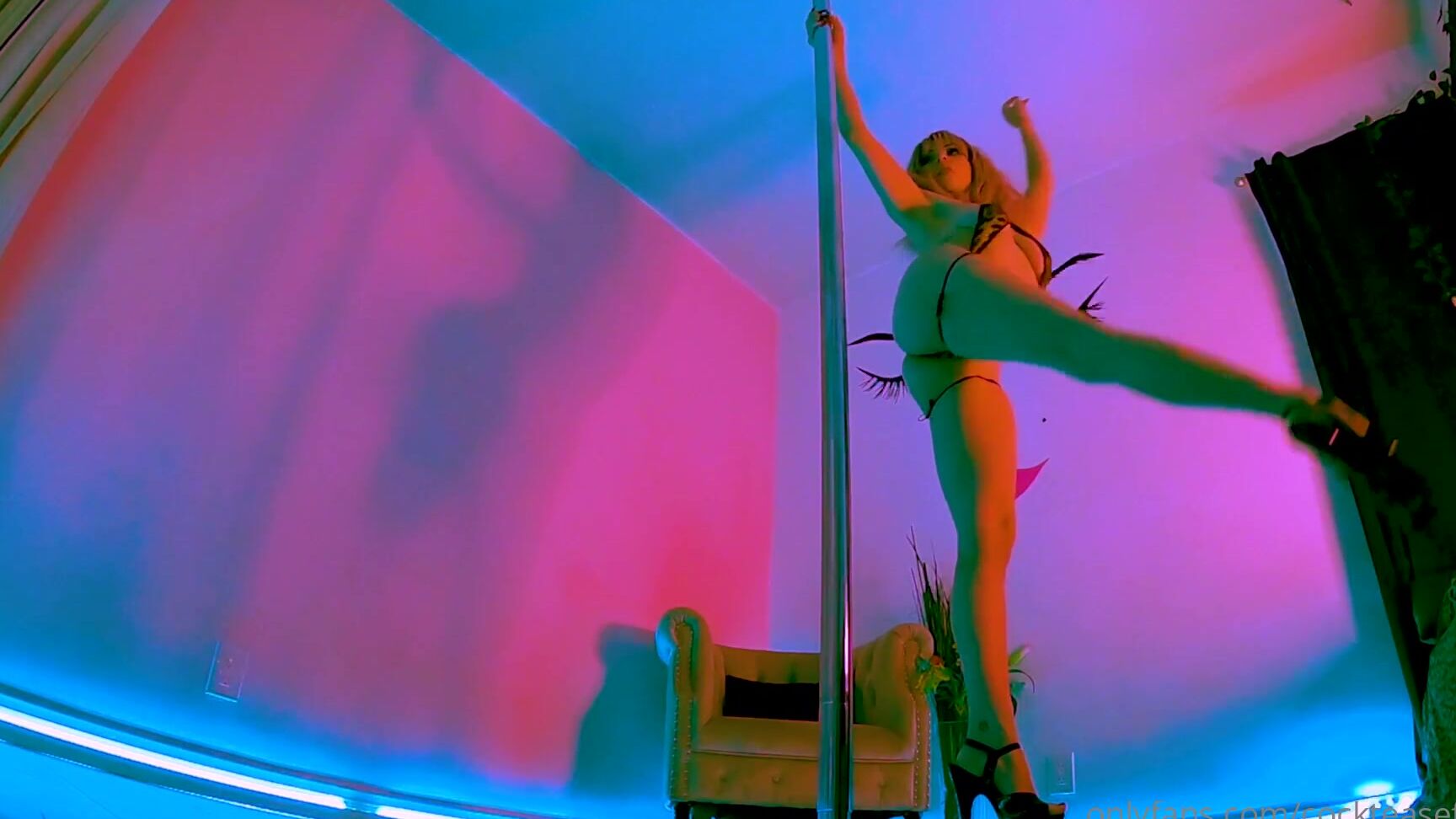 cockteasefiona-13-11-2021-2273395864-from-my-new-ap-movie-mommy-s-little-tiger-i-was-too-proud-of-this-little-music-video-to