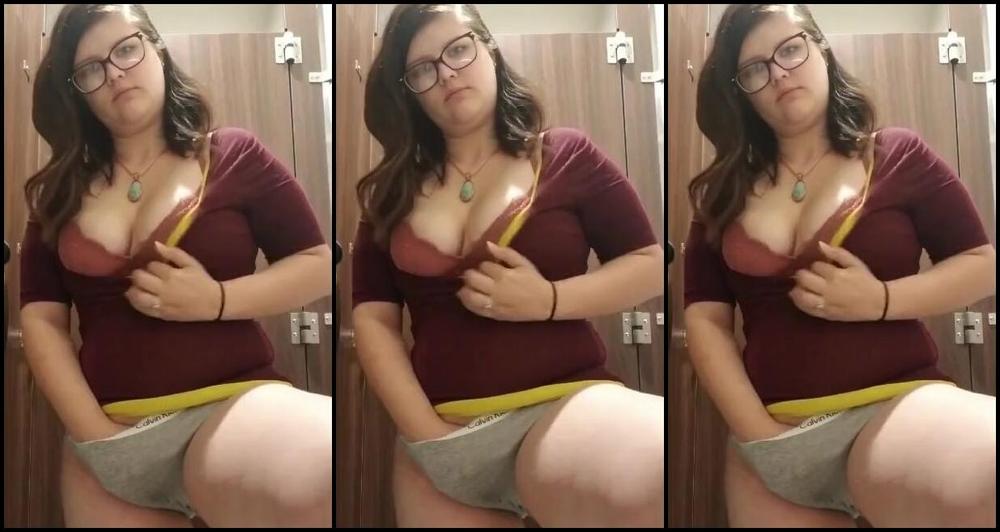 Public Masturbation and trying not to get Caught_rawrlys PornHubPremium