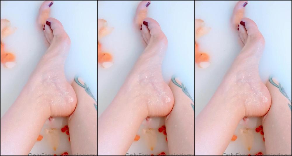 Raindegrey 2330825486 01 15 2022 Custom Request Feet And A Fresh Red Pedicure Still Filming Tonight S Clip I Think It S Turning