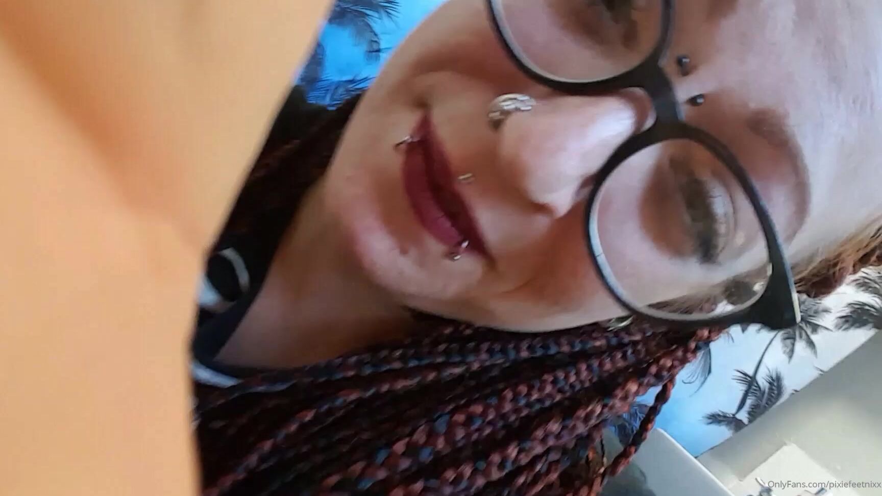 Pixiefeetnixx A Box Of Tiny People Came In The Post They Re Fun To Play With