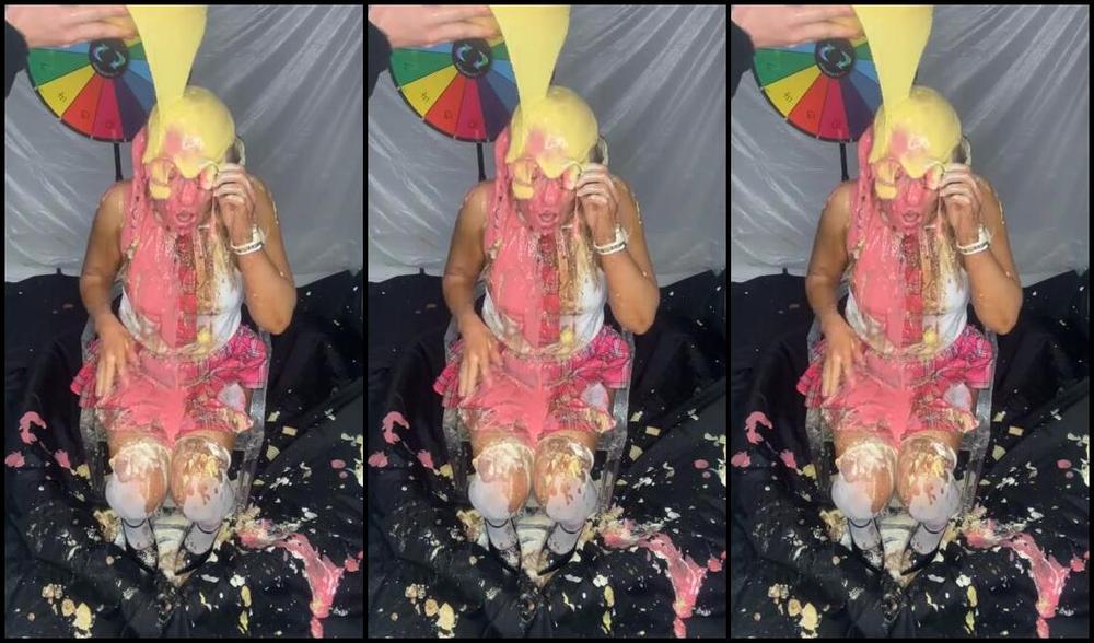 Bsmessybakery Nicknamed Bsmessybakery Onlyfans Live Naughty School Detention This Was So Much Fun Dressed In My Cute Pink Tartan