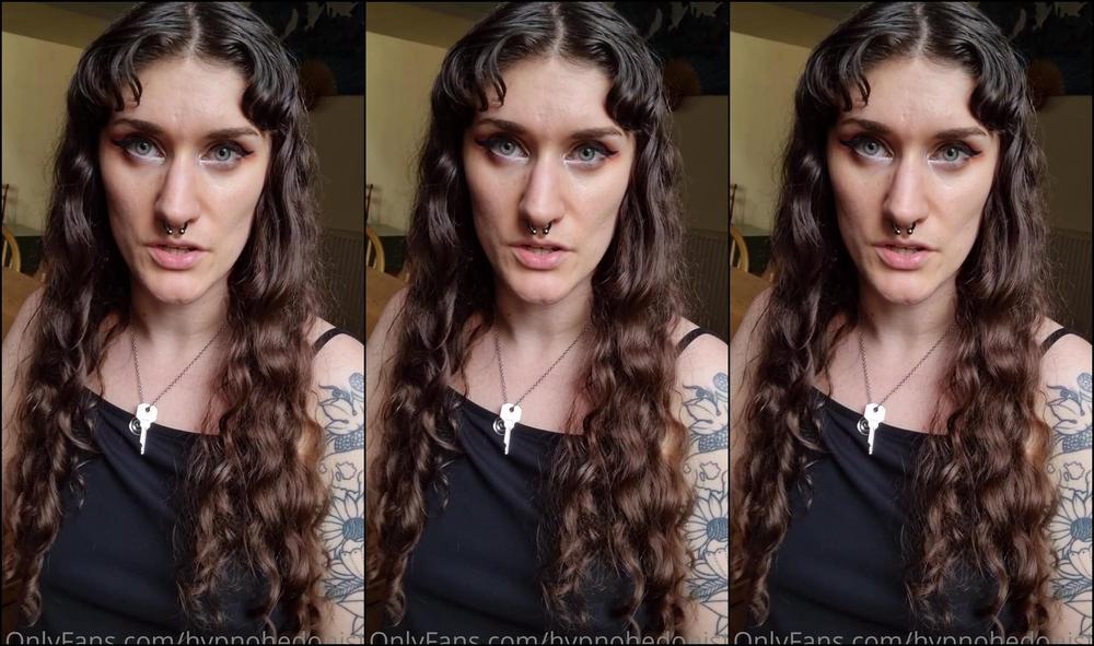 Hypnohedonista You Know Your Place In The World Is Below Women Like Me Beneath Us The Only Pleasure A B