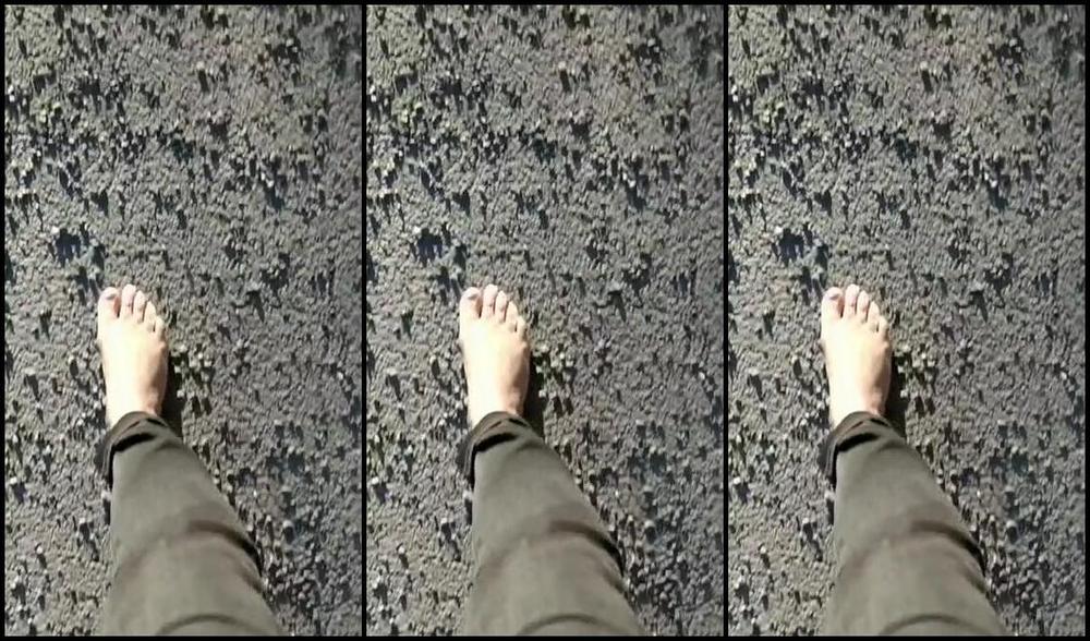 Frejas Submissive Feet Nicknamed Frejassubmissivefeet Onlyfans The First Spring Walks In The City Are Not So Smooth But Rather Sharp For