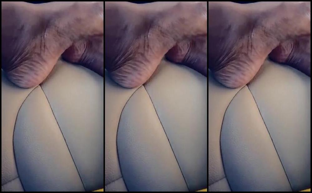 Haitian Babefeet 07 10 2022 Onlyfans Video Worship Goddess Soles At The Gas Station He Been Begging Me For About A Month