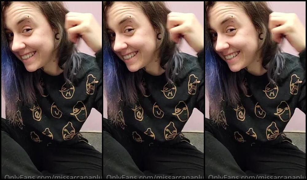 Missarcanaplus Nicknamed Missarcanaplus Onlyfans Sockmas Day 7 Whos Ready To Win Some Of These Socks