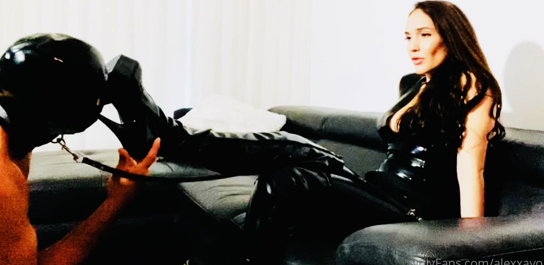 Mistress Alexxa Von Hell Giving You A Taste