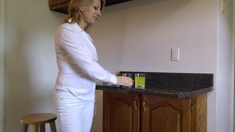 Morina Bloating Her Belly For Science