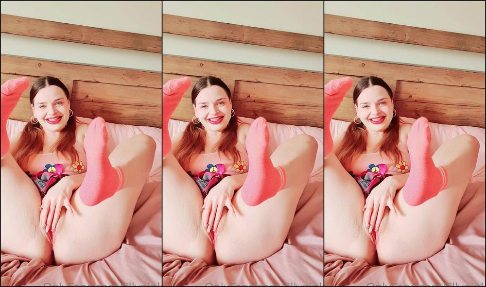 Lillypinkk Daddy Come Sit On My Bed