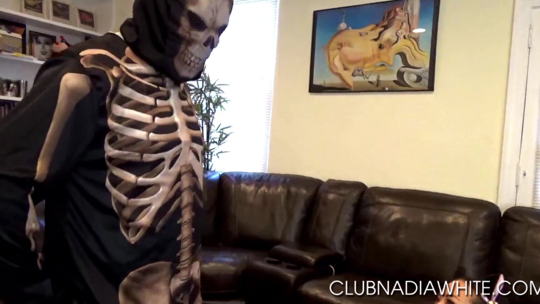 Cosplay,Handcuff and Shackle Fetish,Struggling,Bondage,Bondage Device msnadiawhite hogcuffed villians ManyVids