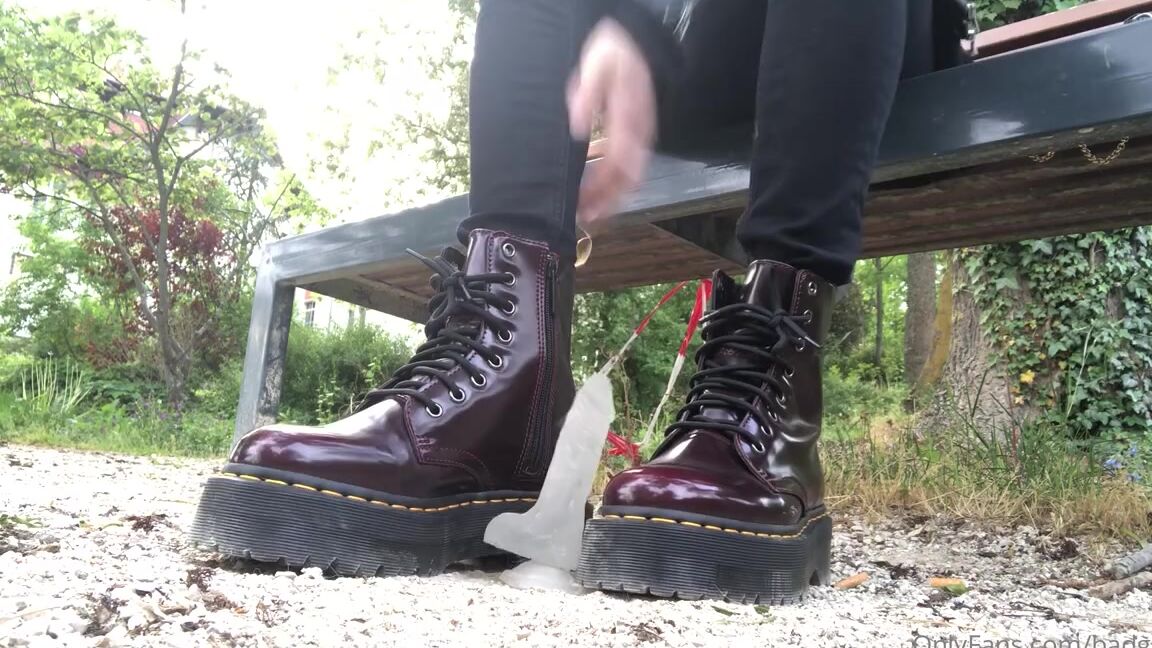 Goddessgaelle Nicknamed Badgaelle Onlyfans Je M Amuse Bien Avec Mes Nouvelles Docs Et Cette Petite Queue