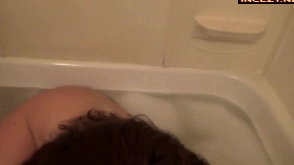 Moms Naughty Bath
