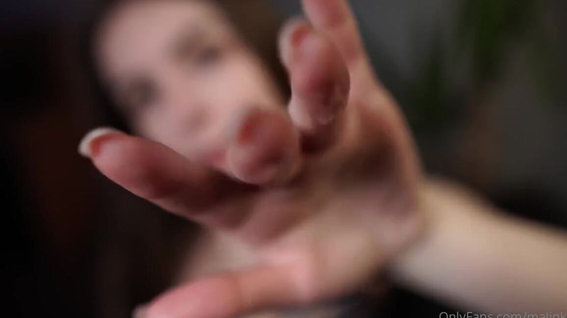 Princess Malinkaa Nicknamed Malinkaa98 06 19 2024 Onlyfans Video Asmr Lens Lick Fingers Sucking Spit Painting Long Micro Licks And Much Eye